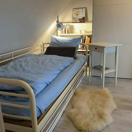 Βίλα Family House Near With Garden Sarup