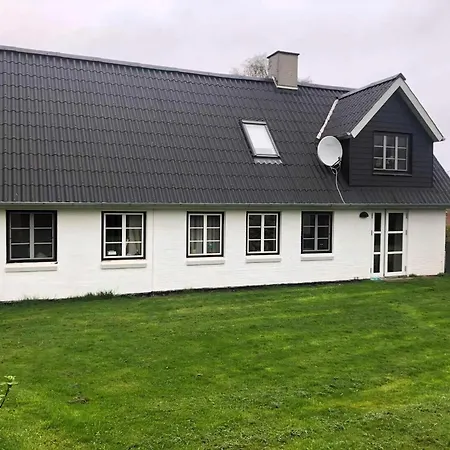 Family House Near With Garden Villa