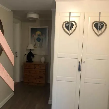 Villa Family House Near With Garden *