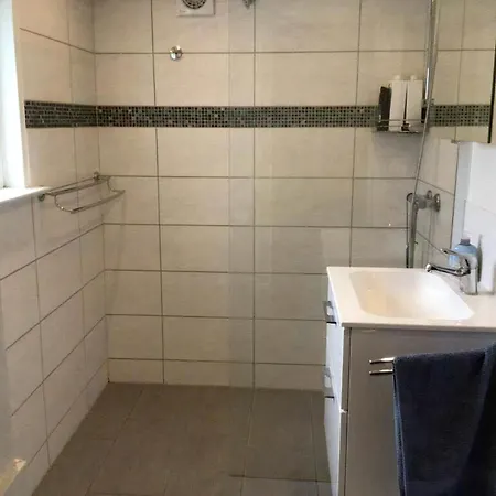 Family House Near With Garden * Sarup