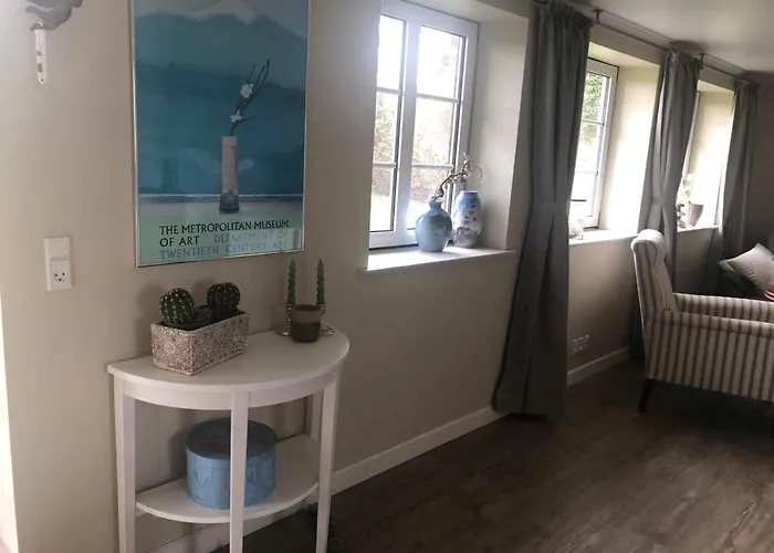 Family House Near With Garden Villa Sarup