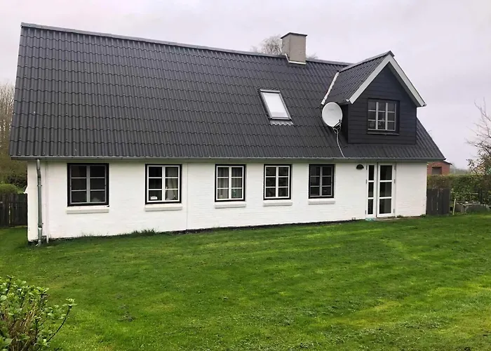 Family House Near With Garden Villa