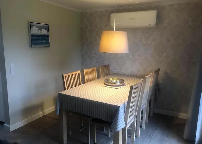 Family House Near With Garden Villa Sarup