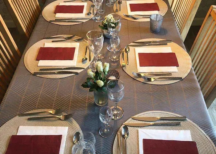 Villa Family House Near With Garden